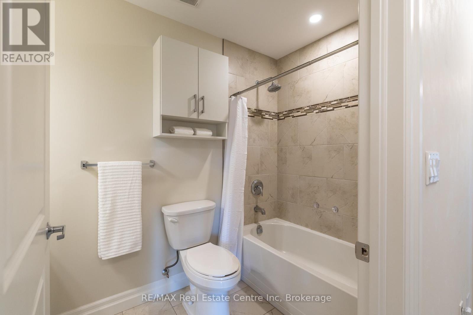 310 - 23 Stumpf Street, Centre Wellington, Ontario  N0B 1S0 - Photo 12 - X12650176