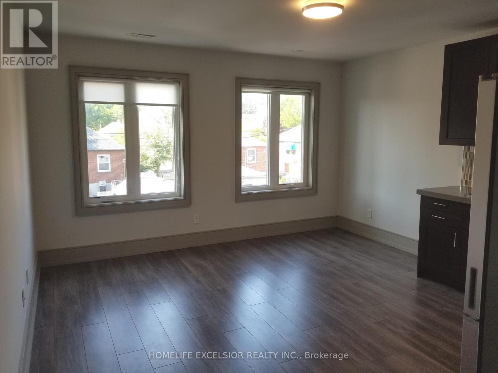 160 Bogert Avenue, Toronto, Ontario  M2N 1K8 - Photo 2 - C12650178