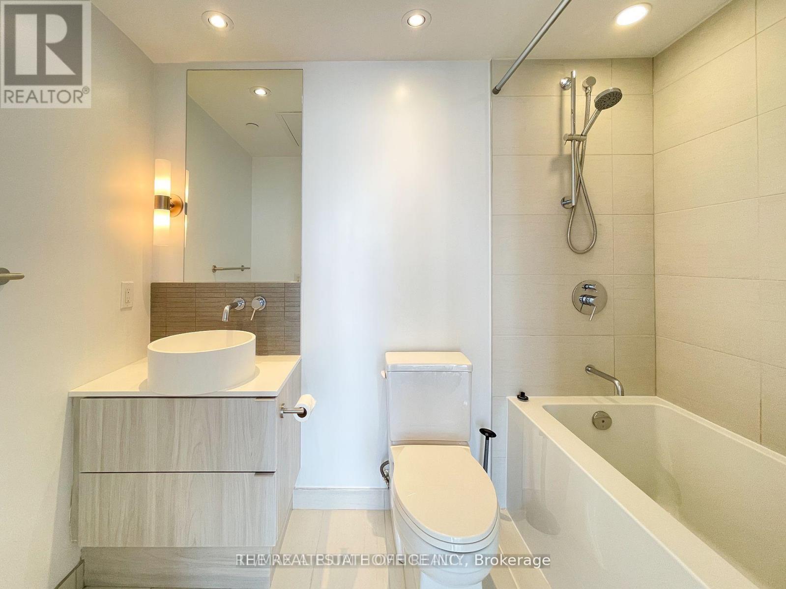 2113 - 161 Roehampton Avenue W, Toronto, Ontario  M4P 0C8 - Photo 11 - C12650184