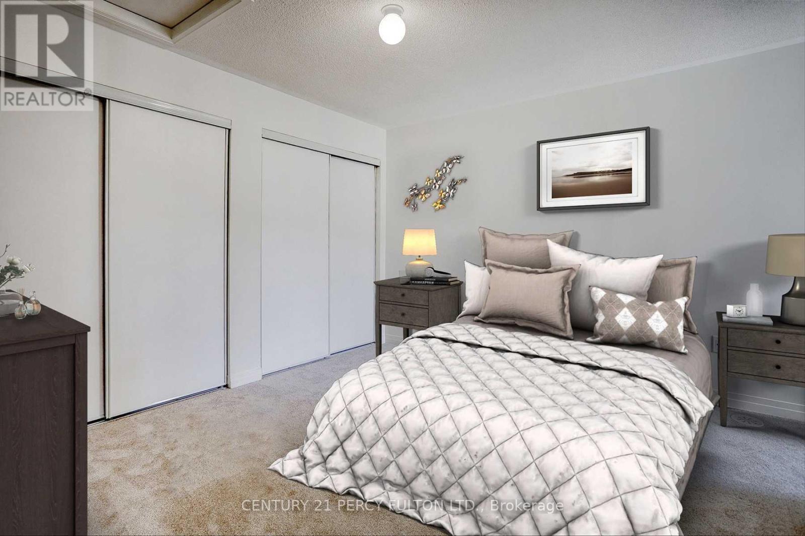 253 Lord Elgin Lane, Clarington, Ontario  L1C 7E8 - Photo 10 - E12650168