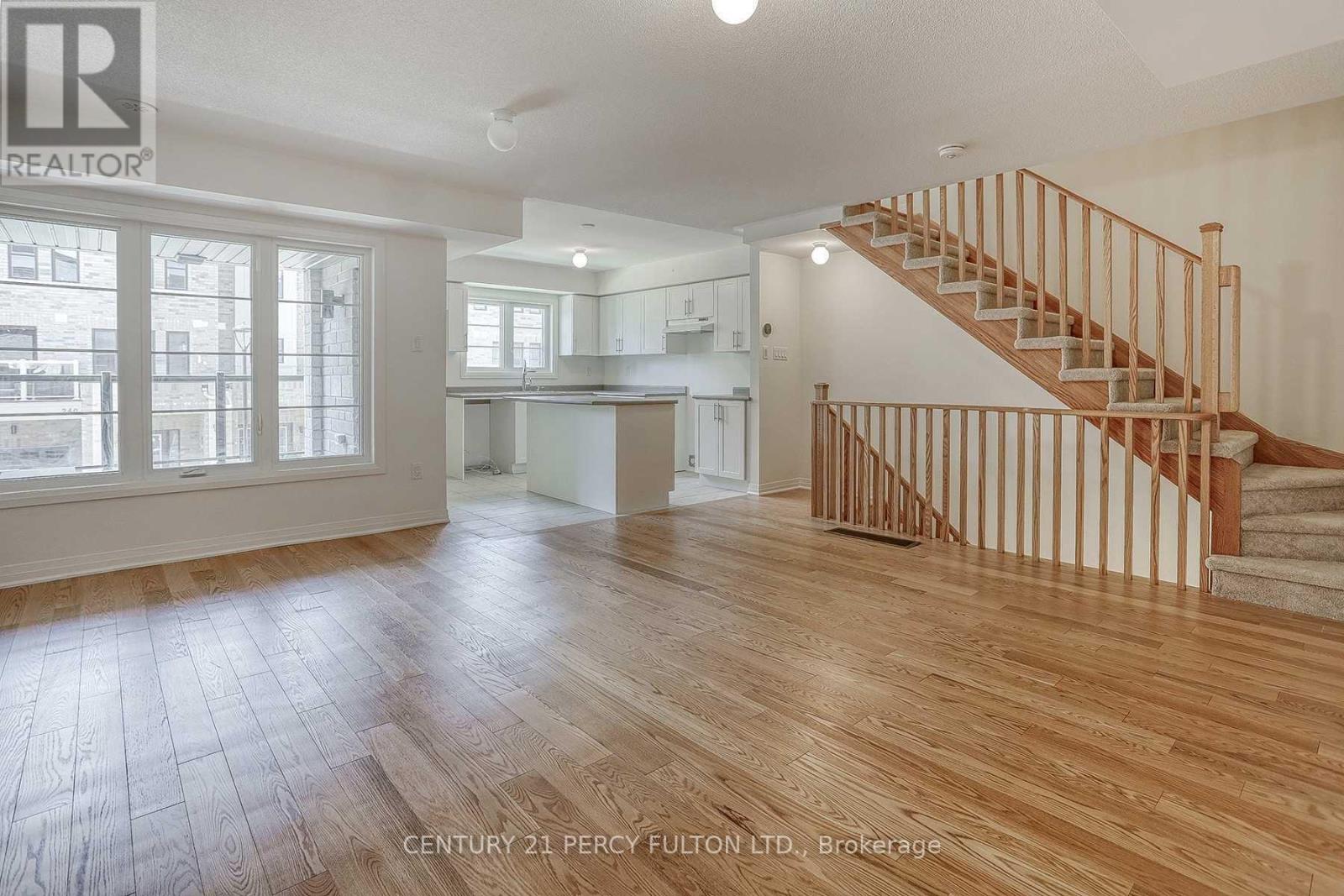 253 Lord Elgin Lane, Clarington, Ontario  L1C 7E8 - Photo 8 - E12650168