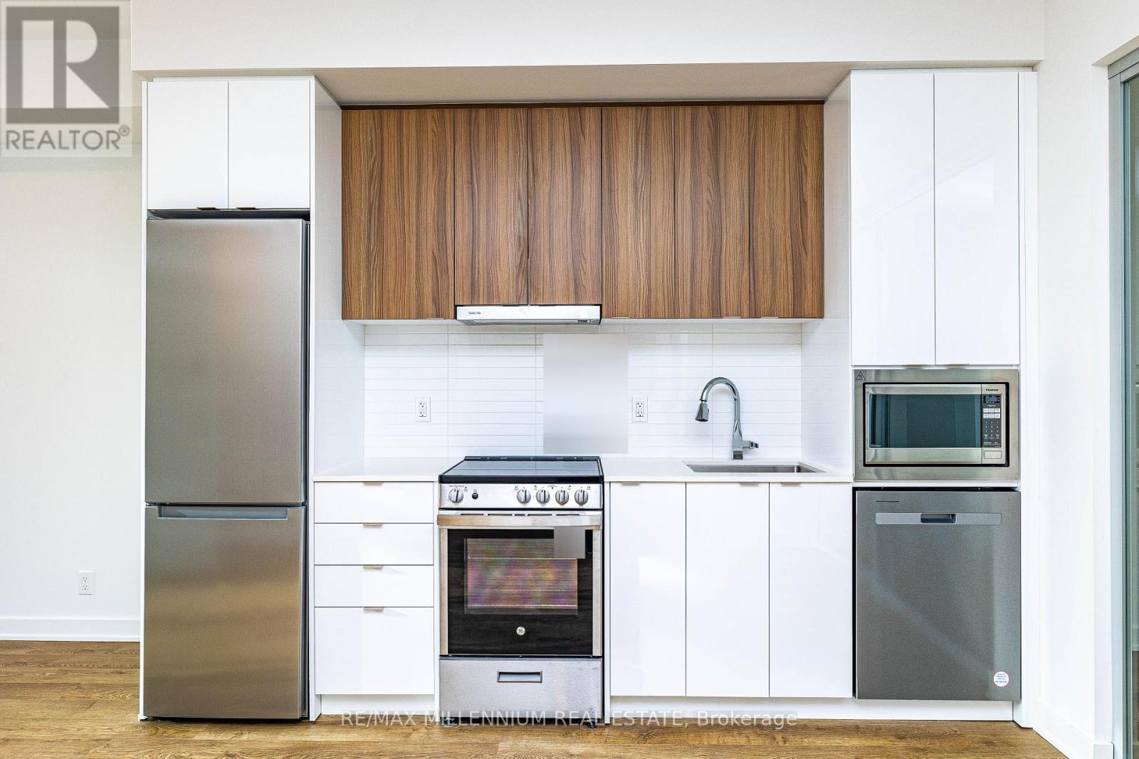 510 - 30 Upper Mall Way, Vaughan, Ontario  L4J 0L7 - Photo 12 - N12650180