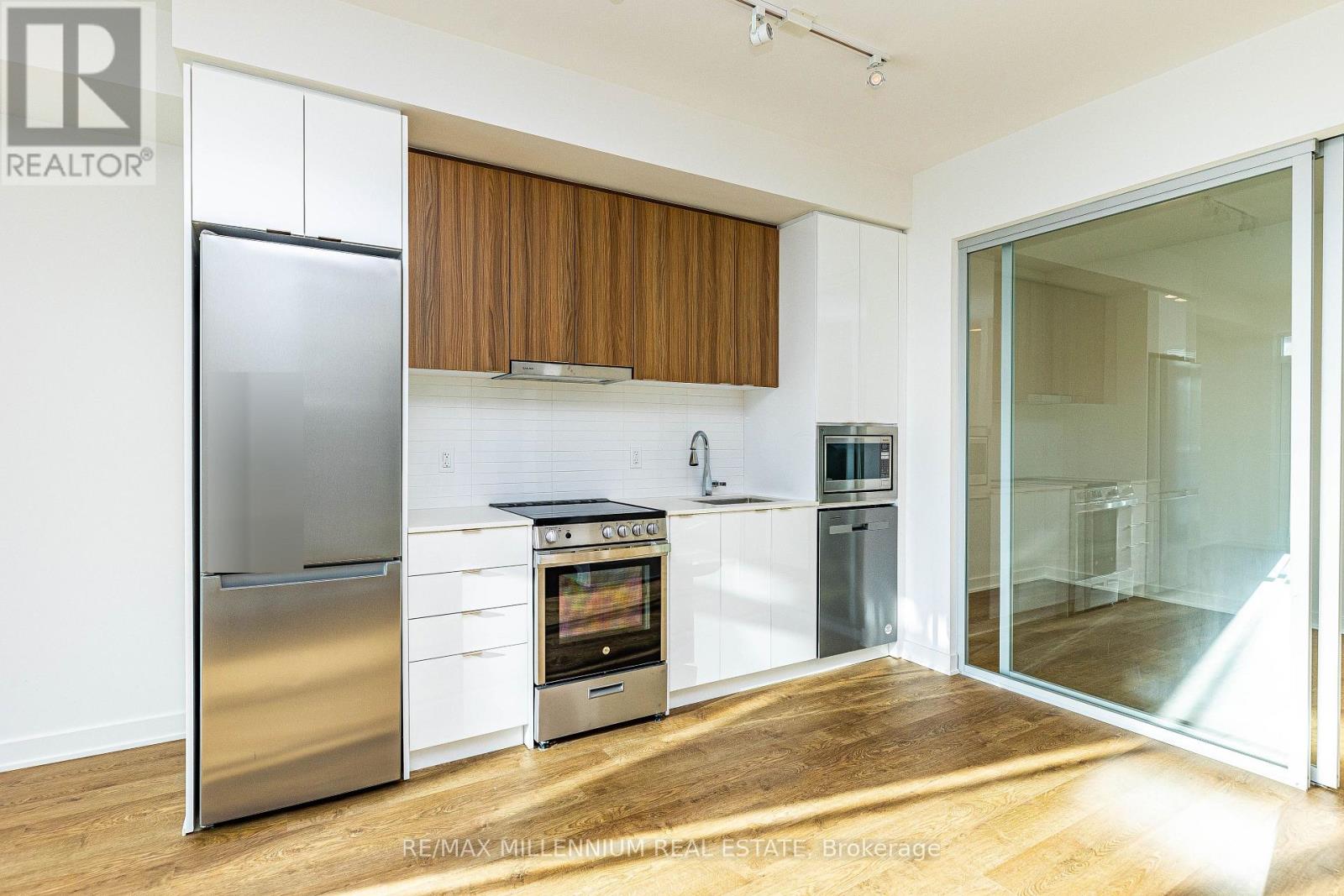 510 - 30 Upper Mall Way, Vaughan, Ontario  L4J 0L7 - Photo 13 - N12650180