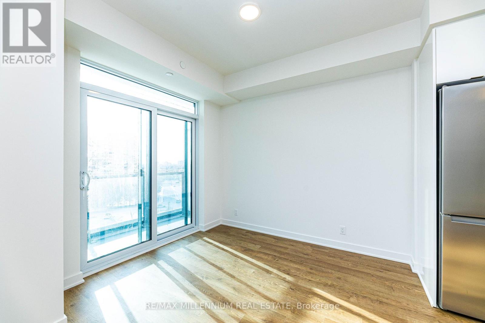 510 - 30 Upper Mall Way, Vaughan, Ontario  L4J 0L7 - Photo 16 - N12650180