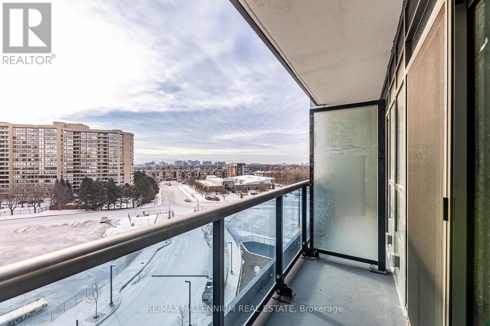 510 - 30 Upper Mall Way, Vaughan, Ontario  L4J 0L7 - Photo 17 - N12650180