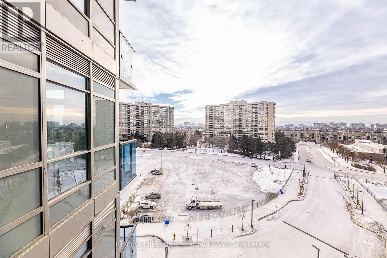 510 - 30 Upper Mall Way, Vaughan, Ontario  L4J 0L7 - Photo 19 - N12650180