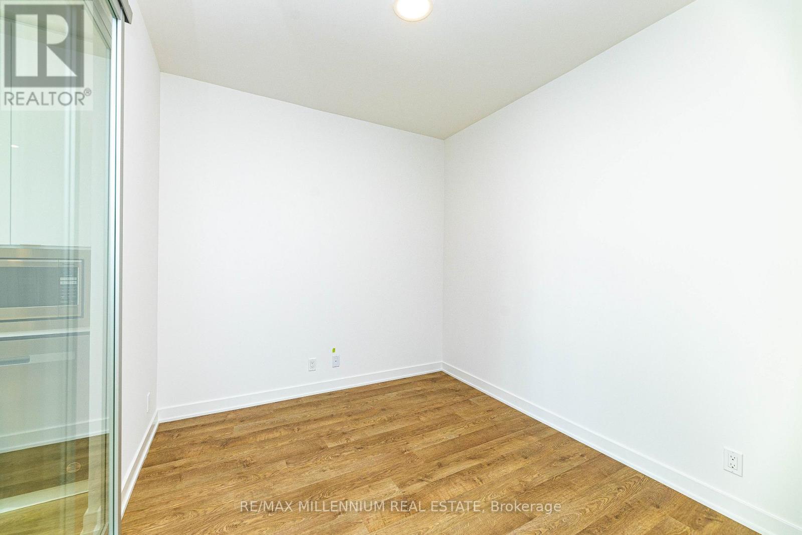 510 - 30 Upper Mall Way, Vaughan, Ontario  L4J 0L7 - Photo 21 - N12650180