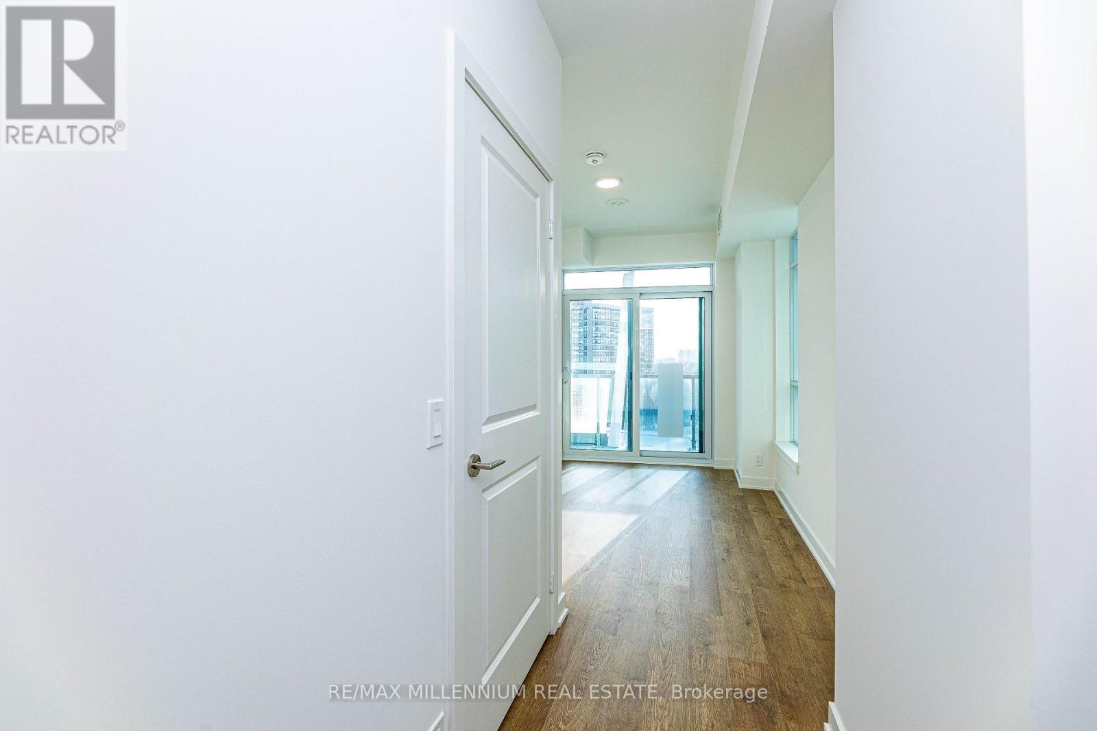 510 - 30 Upper Mall Way, Vaughan, Ontario  L4J 0L7 - Photo 25 - N12650180