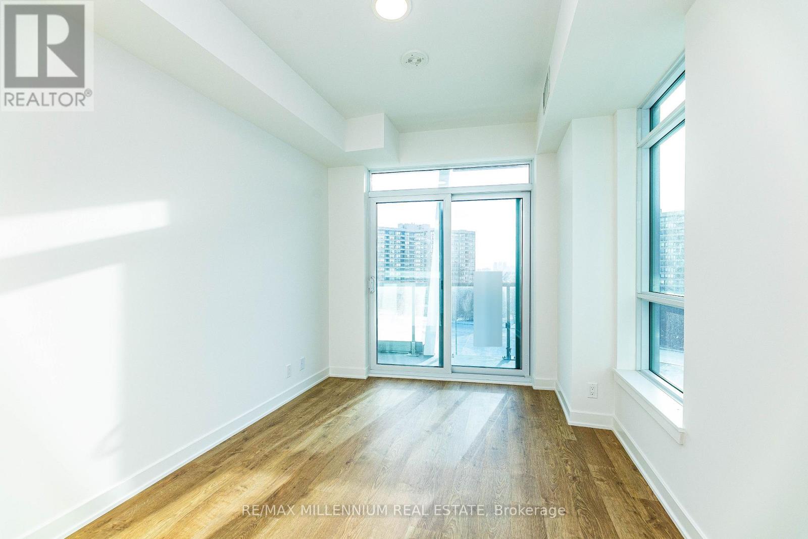 510 - 30 Upper Mall Way, Vaughan, Ontario  L4J 0L7 - Photo 26 - N12650180