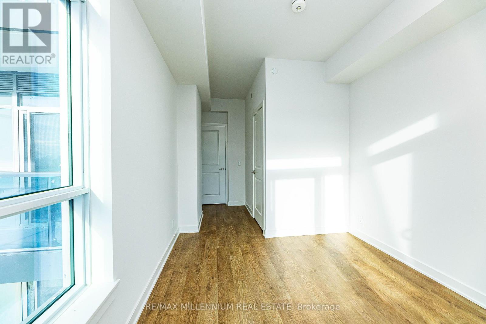 510 - 30 Upper Mall Way, Vaughan, Ontario  L4J 0L7 - Photo 27 - N12650180