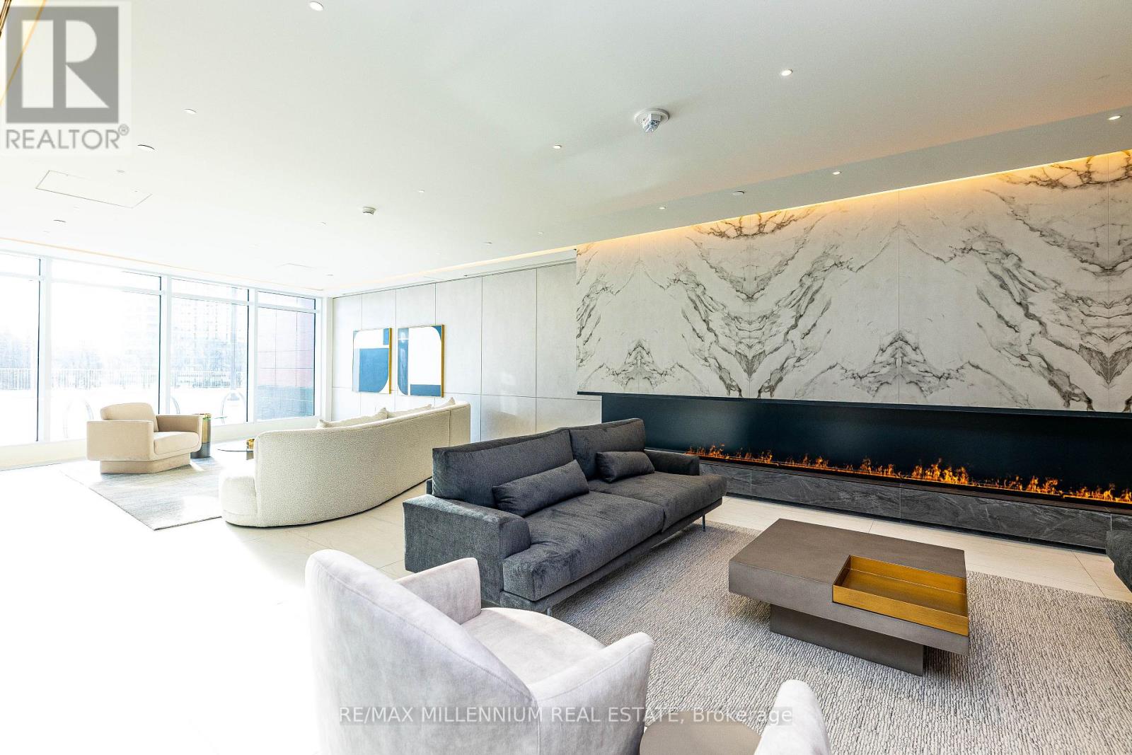 510 - 30 Upper Mall Way, Vaughan, Ontario  L4J 0L7 - Photo 3 - N12650180