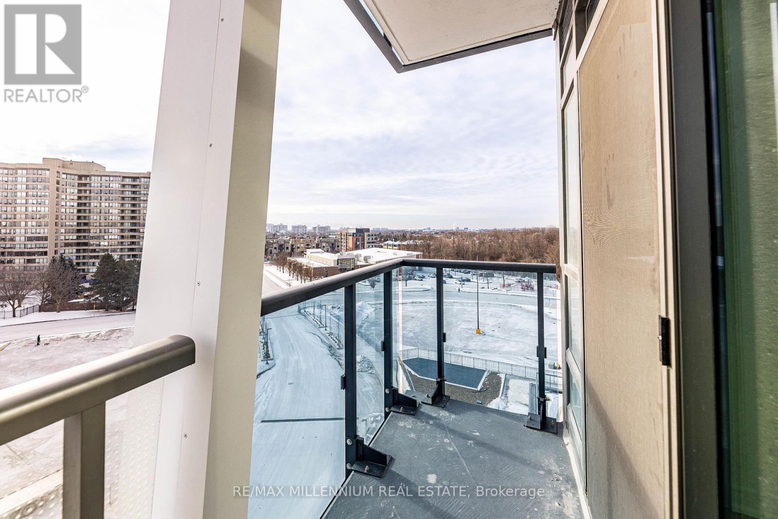 510 - 30 Upper Mall Way, Vaughan, Ontario  L4J 0L7 - Photo 32 - N12650180