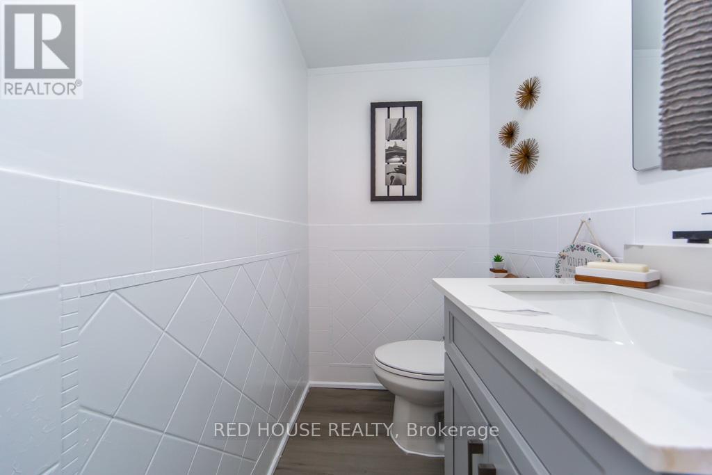 2 - 87 Irwin Road, Toronto, Ontario  M9W 5W1 - Photo 23 - W12627494