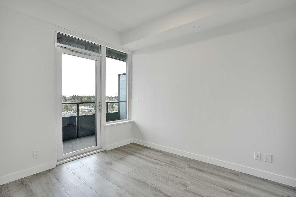 1202 10626 City Parkway, Surrey, British Columbia  V3T 0S3 - Photo 13 - R3074861