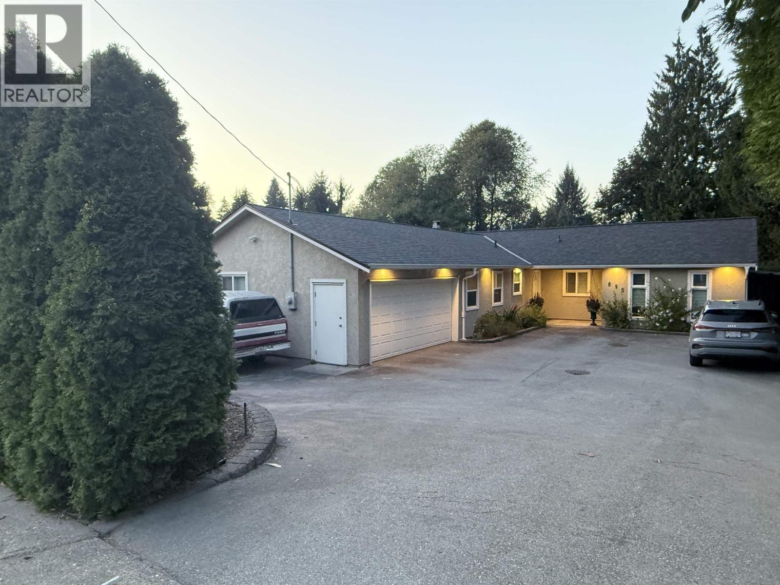 895 Como Lake Avenue, Coquitlam, British Columbia  V3J 3M7 - Photo 4 - R3048547