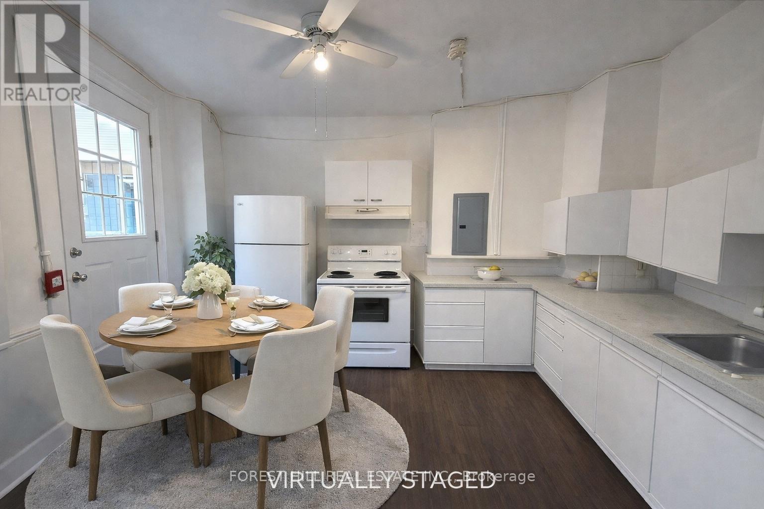 Upper - 132 Dundas Street E, Toronto, Ontario  M5B 1E2 - Photo 3 - C12491014