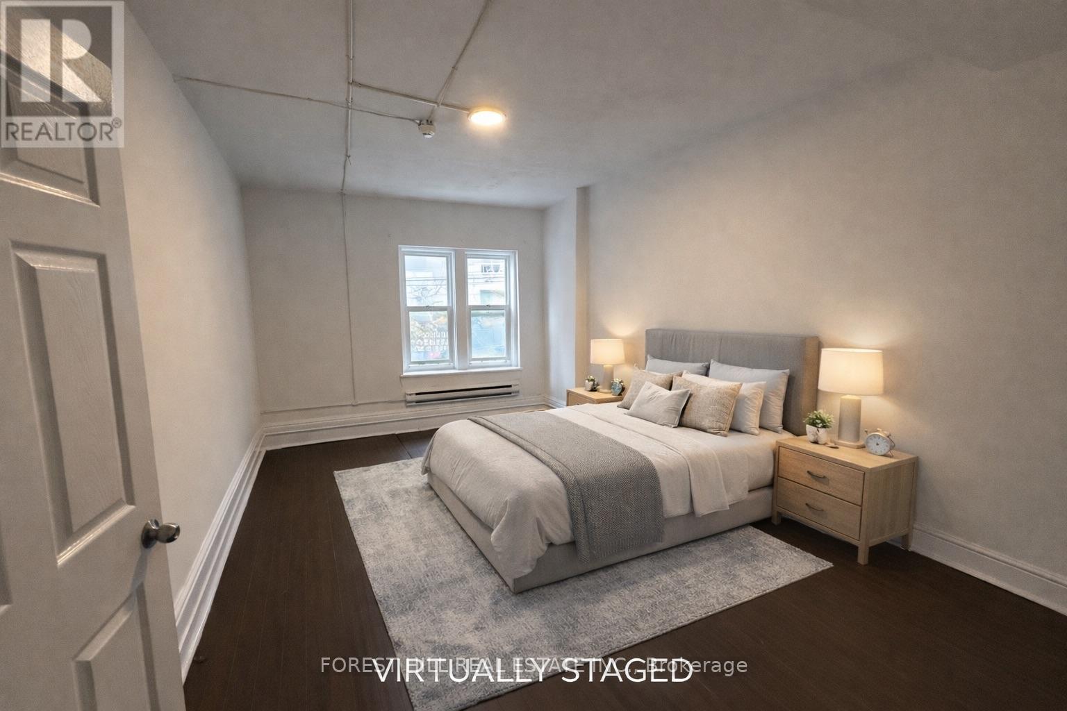 Upper - 132 Dundas Street E, Toronto, Ontario  M5B 1E2 - Photo 2 - C12491014