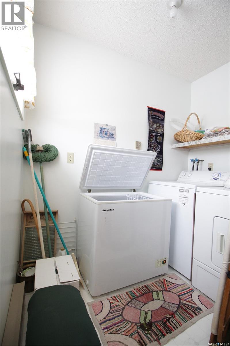 609 Ogilvie Street, Moosomin, Saskatchewan  S0G 3N0 - Photo 16 - SK025895