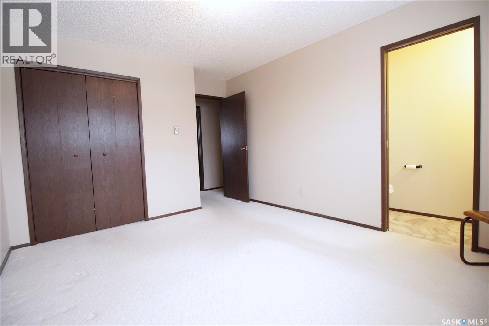 609 Ogilvie Street, Moosomin, Saskatchewan  S0G 3N0 - Photo 12 - SK025895