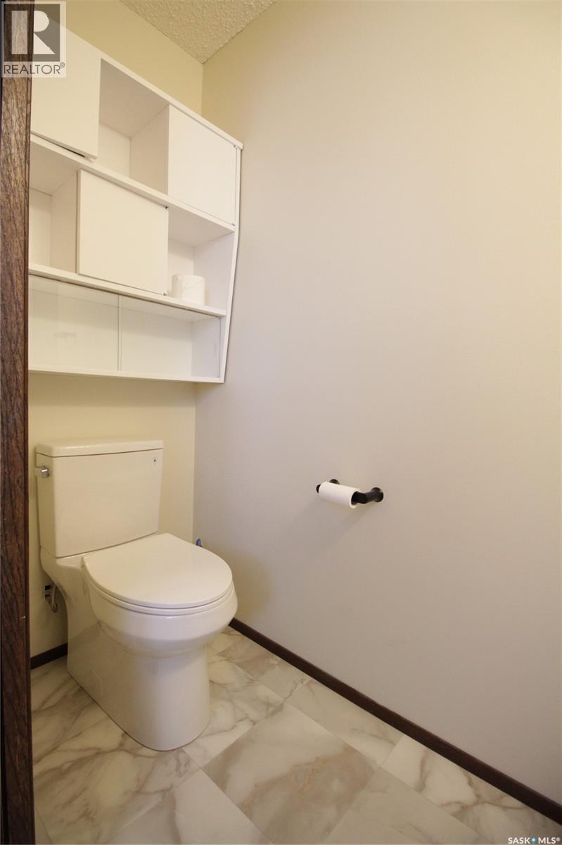 609 Ogilvie Street, Moosomin, Saskatchewan  S0G 3N0 - Photo 14 - SK025895