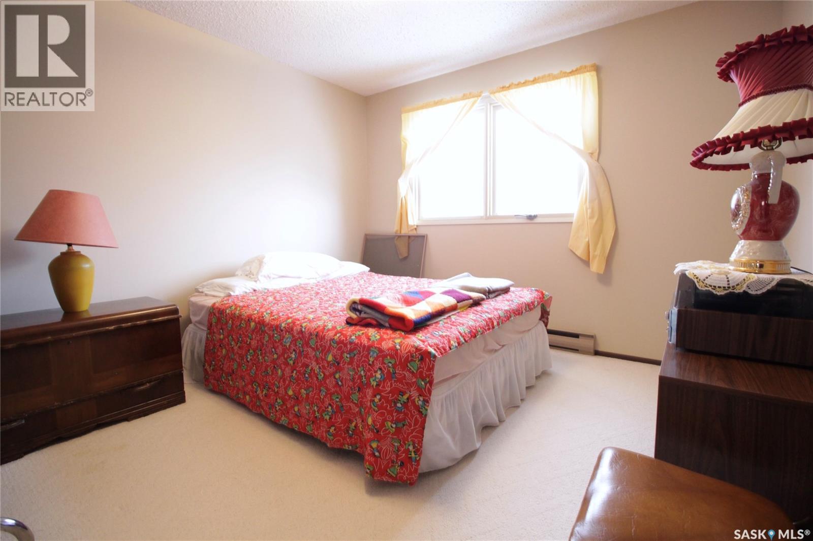 609 Ogilvie Street, Moosomin, Saskatchewan  S0G 3N0 - Photo 9 - SK025895