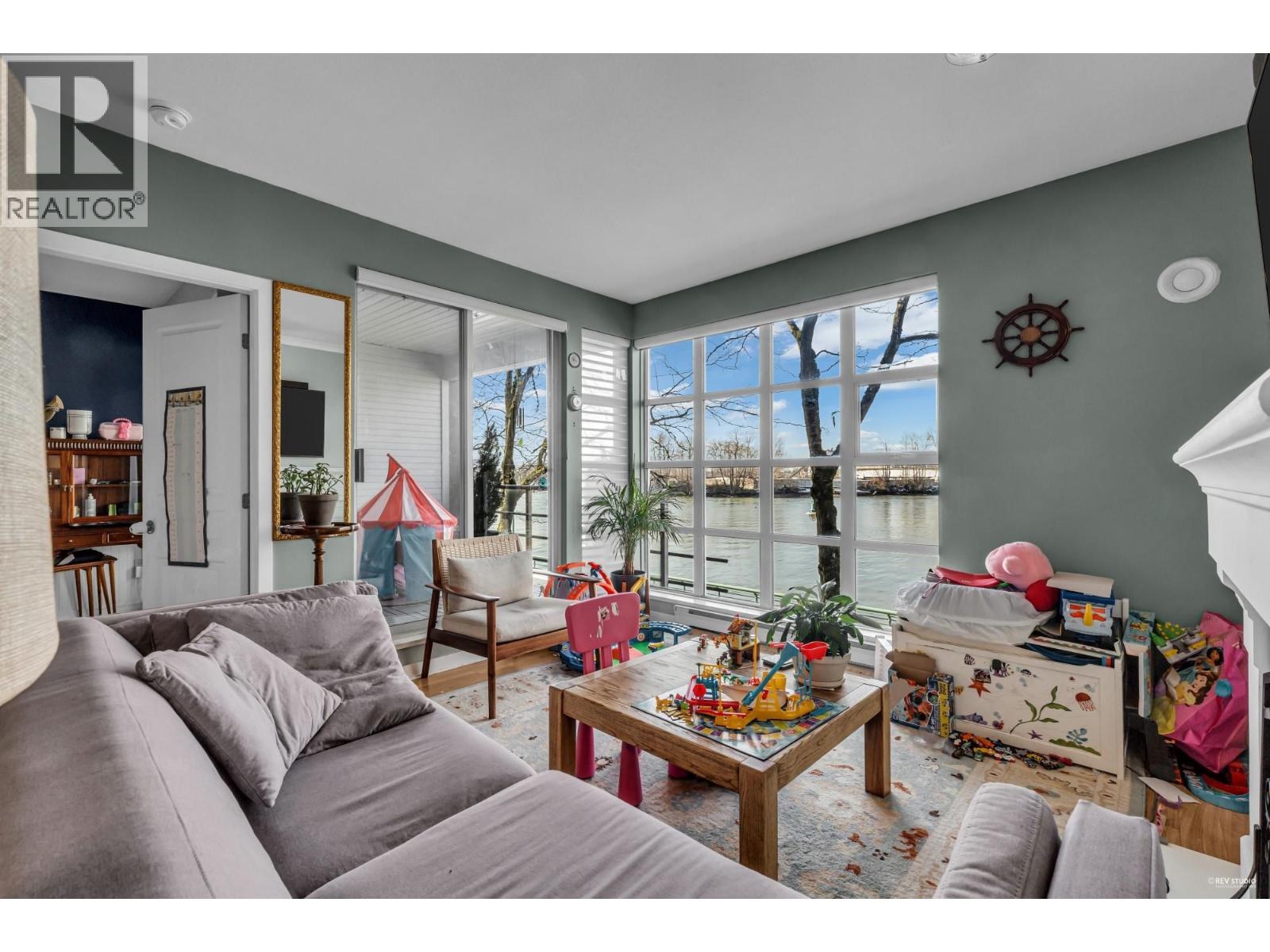 208 2020 E Kent Avenue South, Vancouver, British Columbia  V5P 4X1 - Photo 3 - R3057068