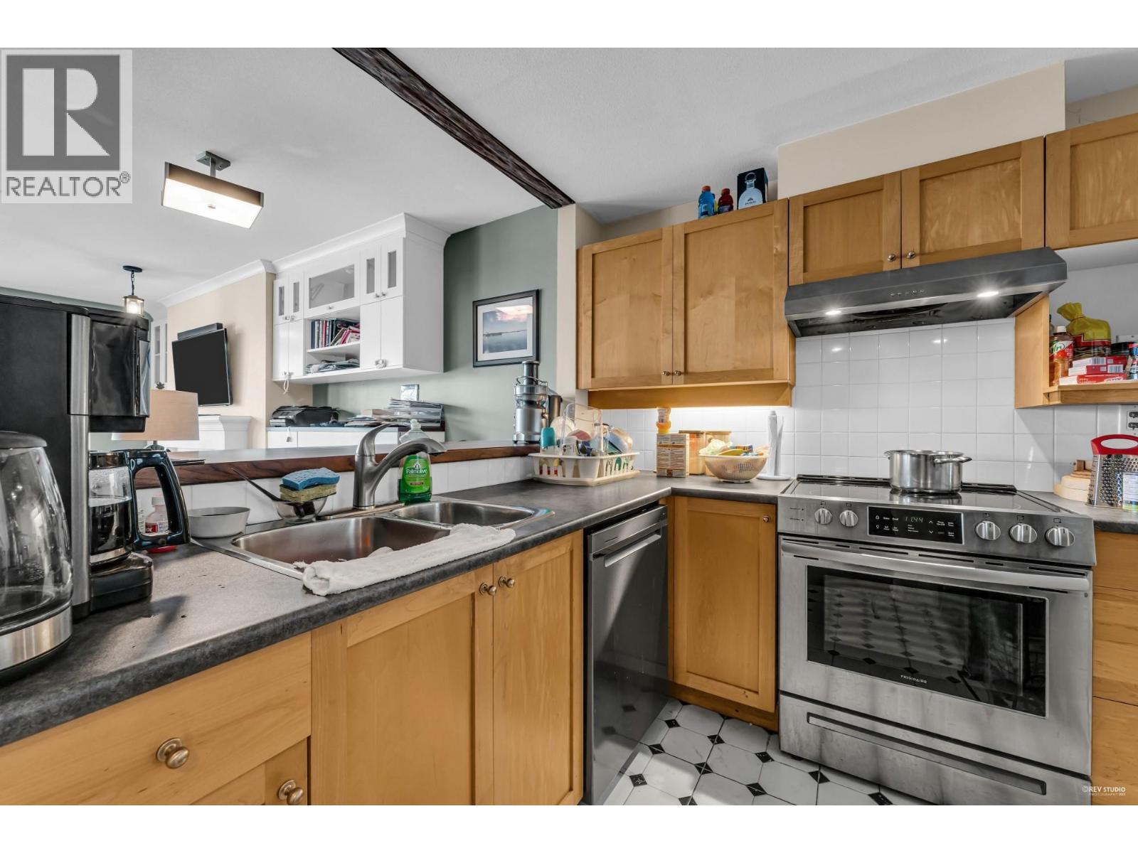 208 2020 E Kent Avenue South, Vancouver, British Columbia  V5P 4X1 - Photo 14 - R3057068