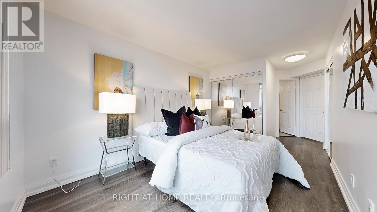 1717 - 8 Hillcrest Avenue, Toronto, Ontario  M2N 6Y6 - Photo 24 - C12650218