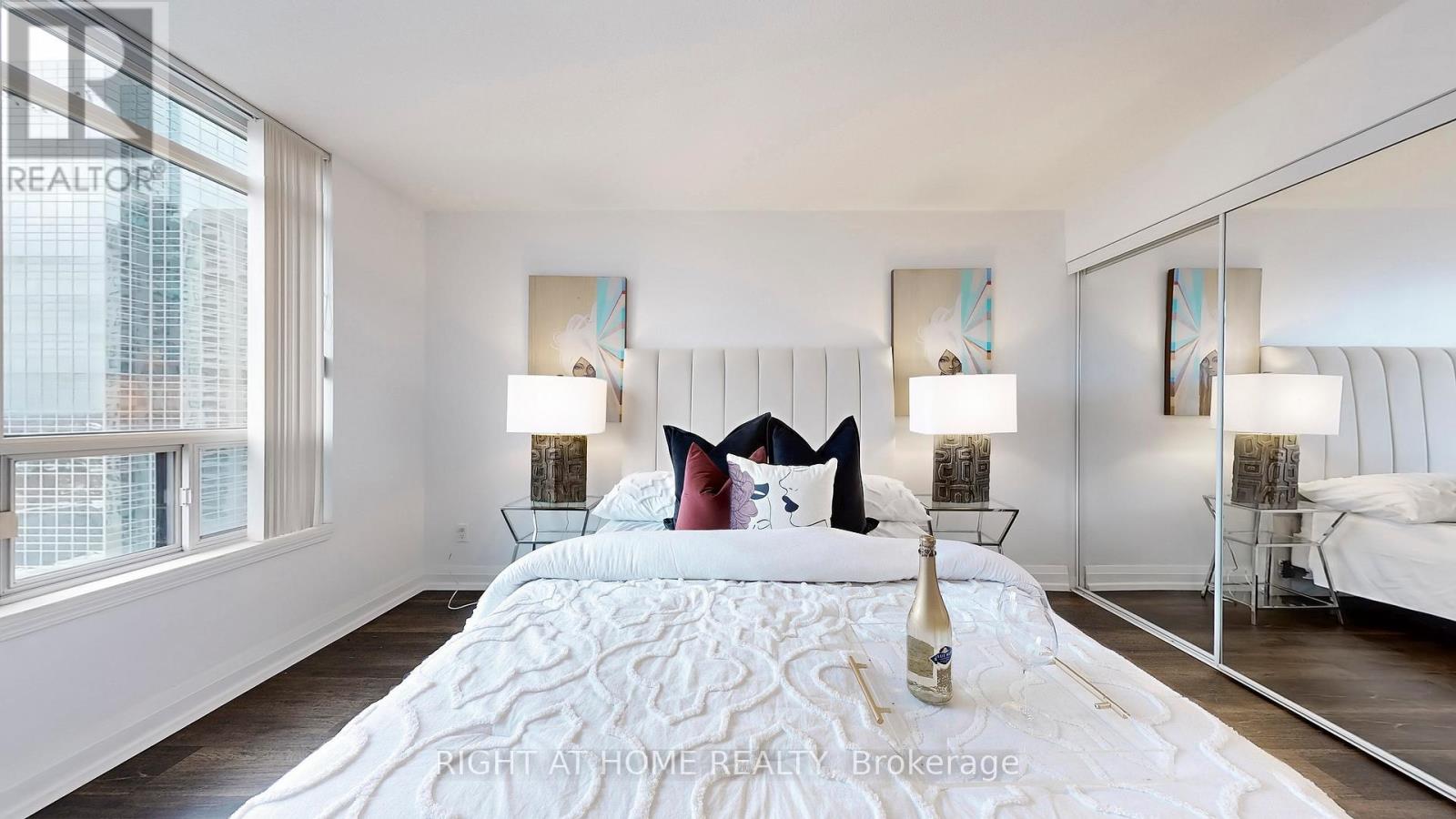 1717 - 8 Hillcrest Avenue, Toronto, Ontario  M2N 6Y6 - Photo 27 - C12650218