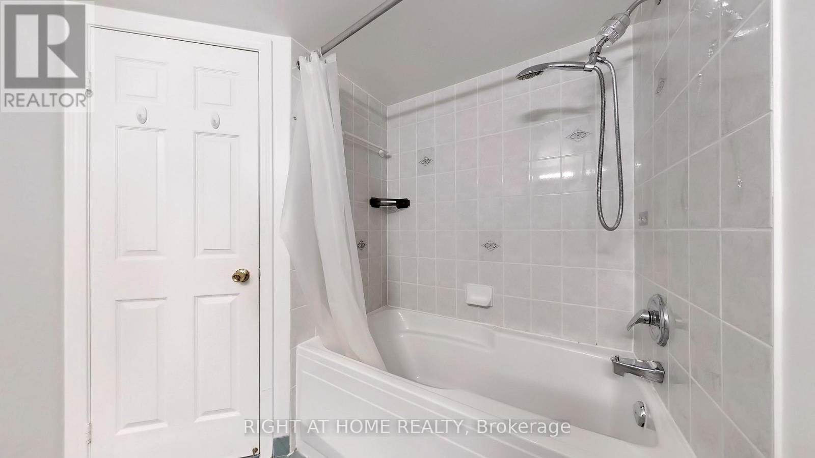 1717 - 8 Hillcrest Avenue, Toronto, Ontario  M2N 6Y6 - Photo 29 - C12650218