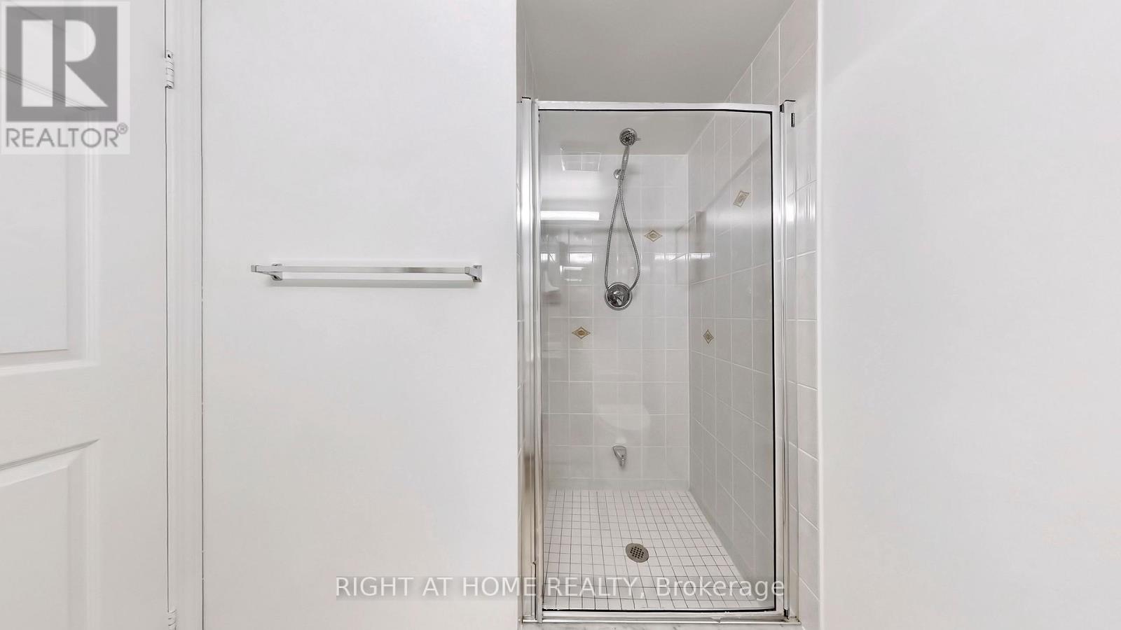 1717 - 8 Hillcrest Avenue, Toronto, Ontario  M2N 6Y6 - Photo 34 - C12650218