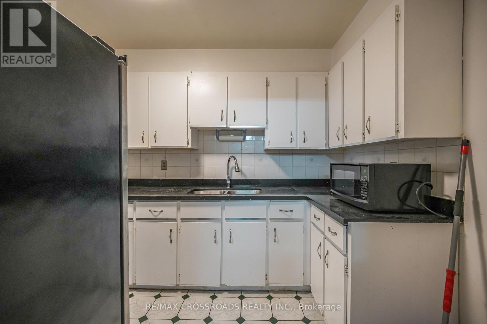 2616 - 5 Massey Square, Toronto, Ontario  M4C 5L6 - Photo 11 - E12650208