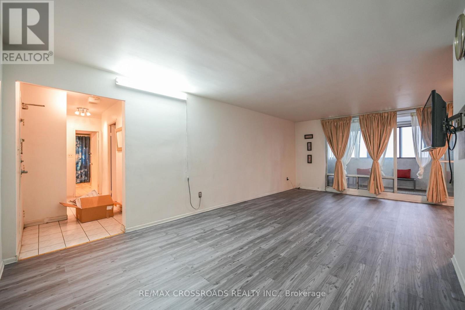 2616 - 5 Massey Square, Toronto, Ontario  M4C 5L6 - Photo 6 - E12650208