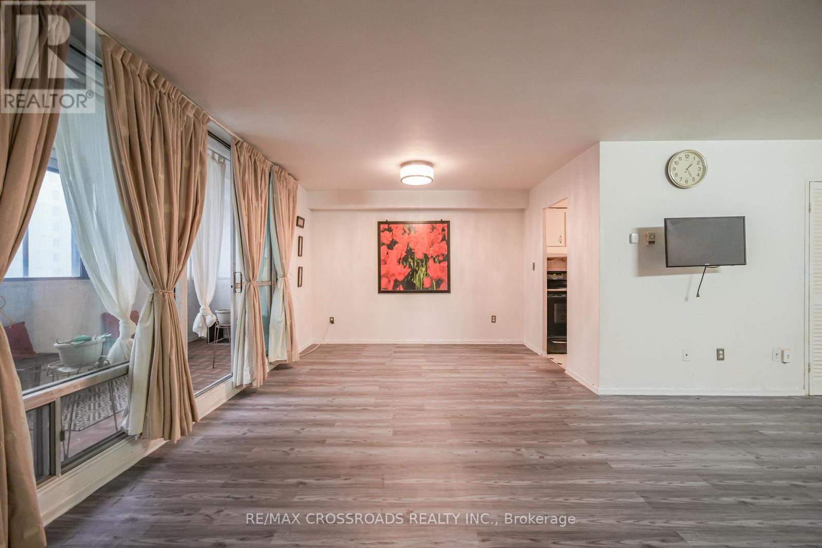 2616 - 5 Massey Square, Toronto, Ontario  M4C 5L6 - Photo 8 - E12650208