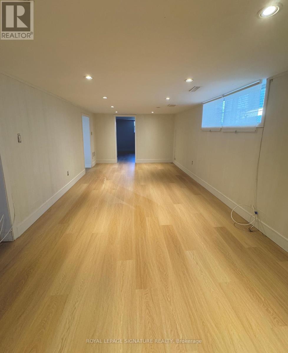 Lower - 36 Ashmore Avenue, Toronto, Ontario  M8Z 4C4 - Photo 9 - W12650212