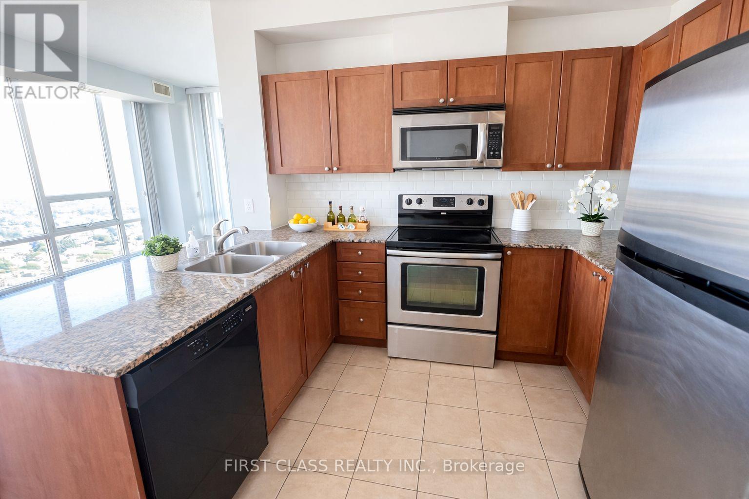 2702 - 3525 Kariya Drive, Mississauga, Ontario  L5B 0C2 - Photo 3 - W12650222