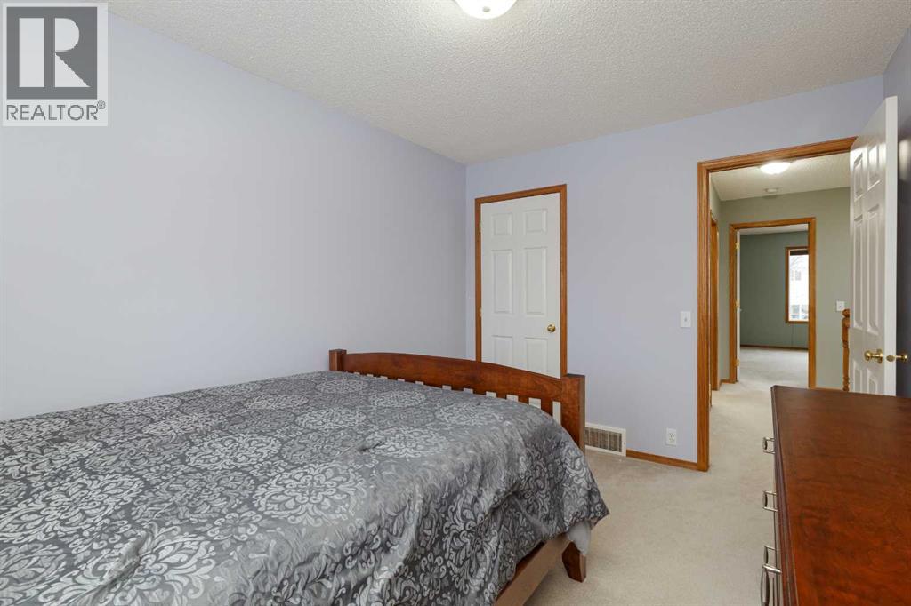 247 Mt Selkirk Close Se, Calgary, Alberta  T2Z 2P7 - Photo 27 - A2275461