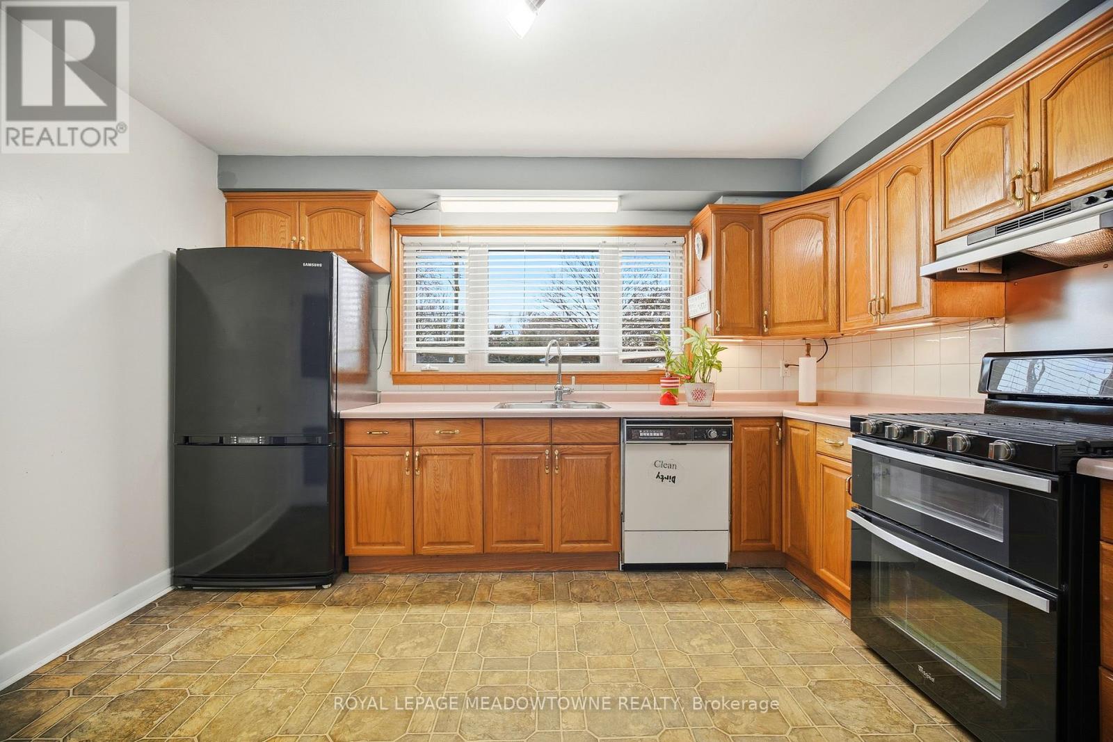 2286 Prospect Street, Burlington, Ontario  L7R 2A2 - Photo 15 - W12650228