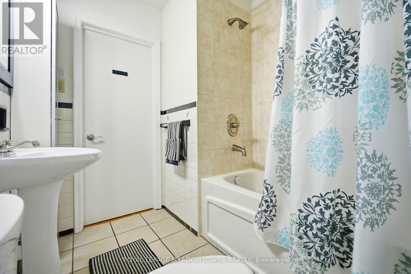 2286 Prospect Street, Burlington, Ontario  L7R 2A2 - Photo 22 - W12650228