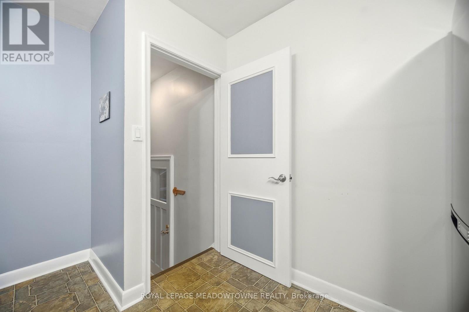 2286 Prospect Street, Burlington, Ontario  L7R 2A2 - Photo 28 - W12650228