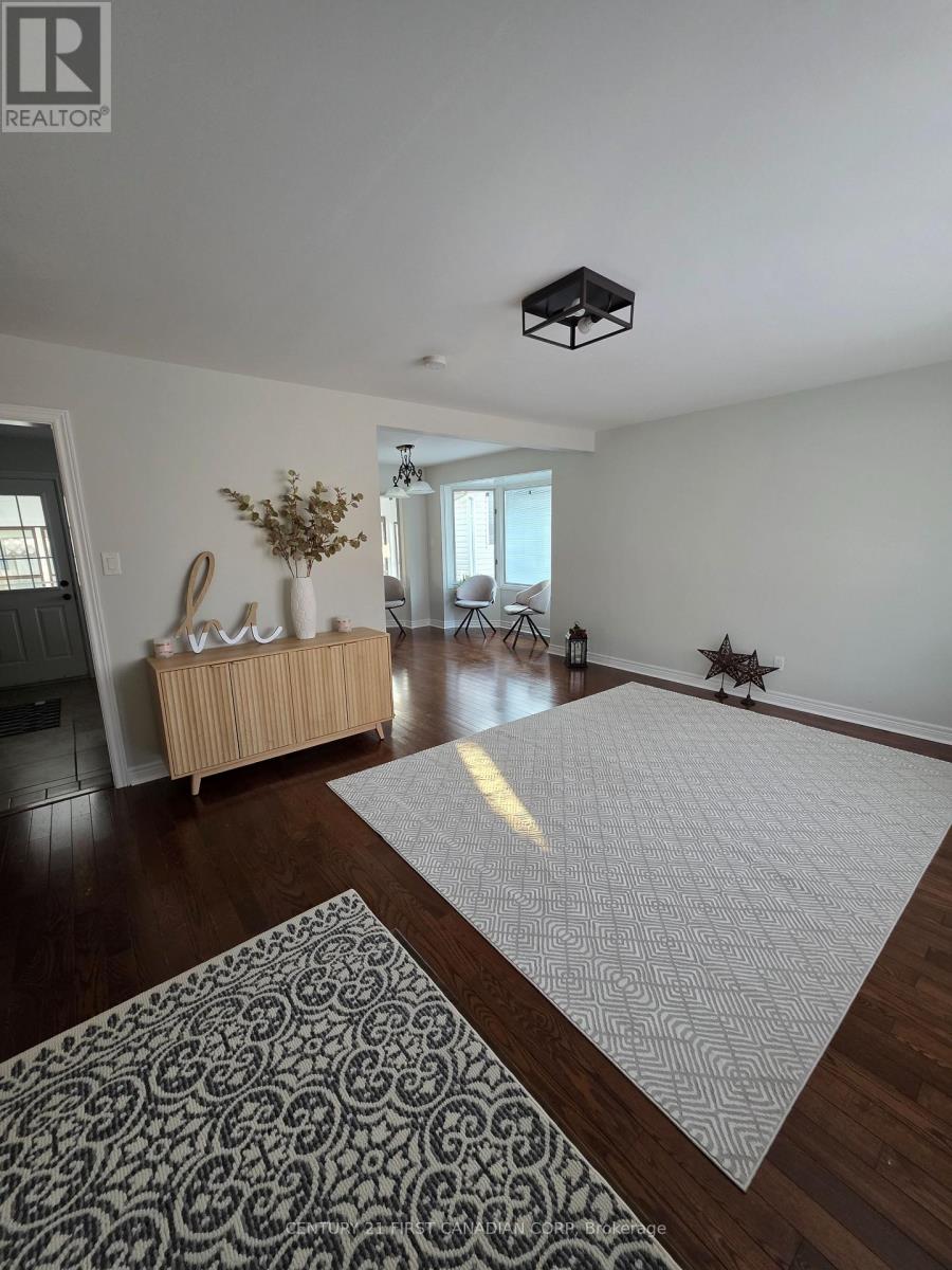 93 Cayuga Crescent, London East, Ontario  N5V 2W8 - Photo 4 - X12650254