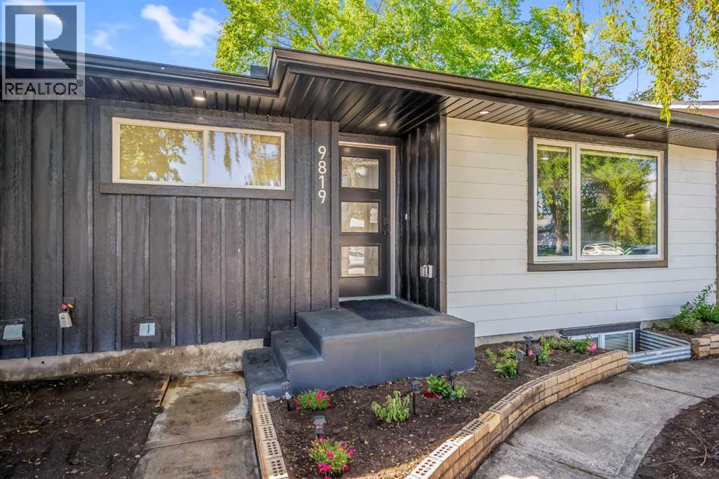 9819 2 Street Se, Calgary, Alberta  T2J 0W3 - Photo 5 - A2257273