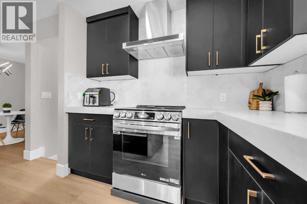 9819 2 Street Se, Calgary, Alberta  T2J 0W3 - Photo 14 - A2257273