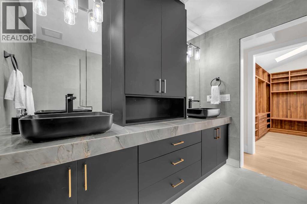 9819 2 Street Se, Calgary, Alberta  T2J 0W3 - Photo 22 - A2257273