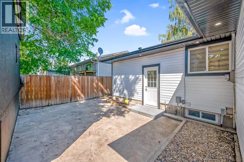 9819 2 Street Se, Calgary, Alberta  T2J 0W3 - Photo 36 - A2257273