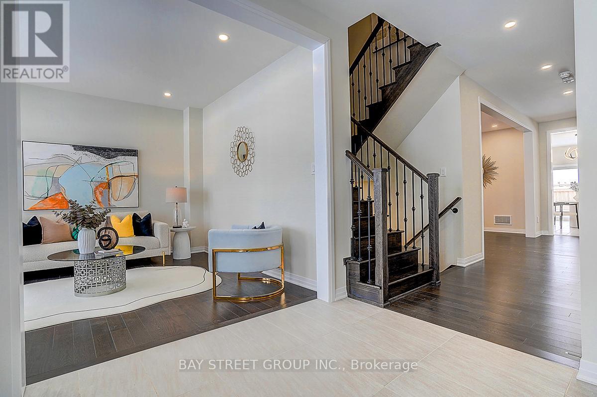 1580 Sharpe Street, Innisfil, Ontario  L9S 0R3 - Photo 4 - N12650238