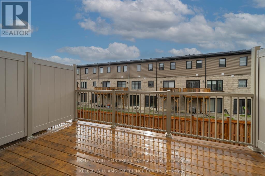 25 Tobias Lane, Barrie, Ontario  L9J 0T8 - Photo 16 - S12650232