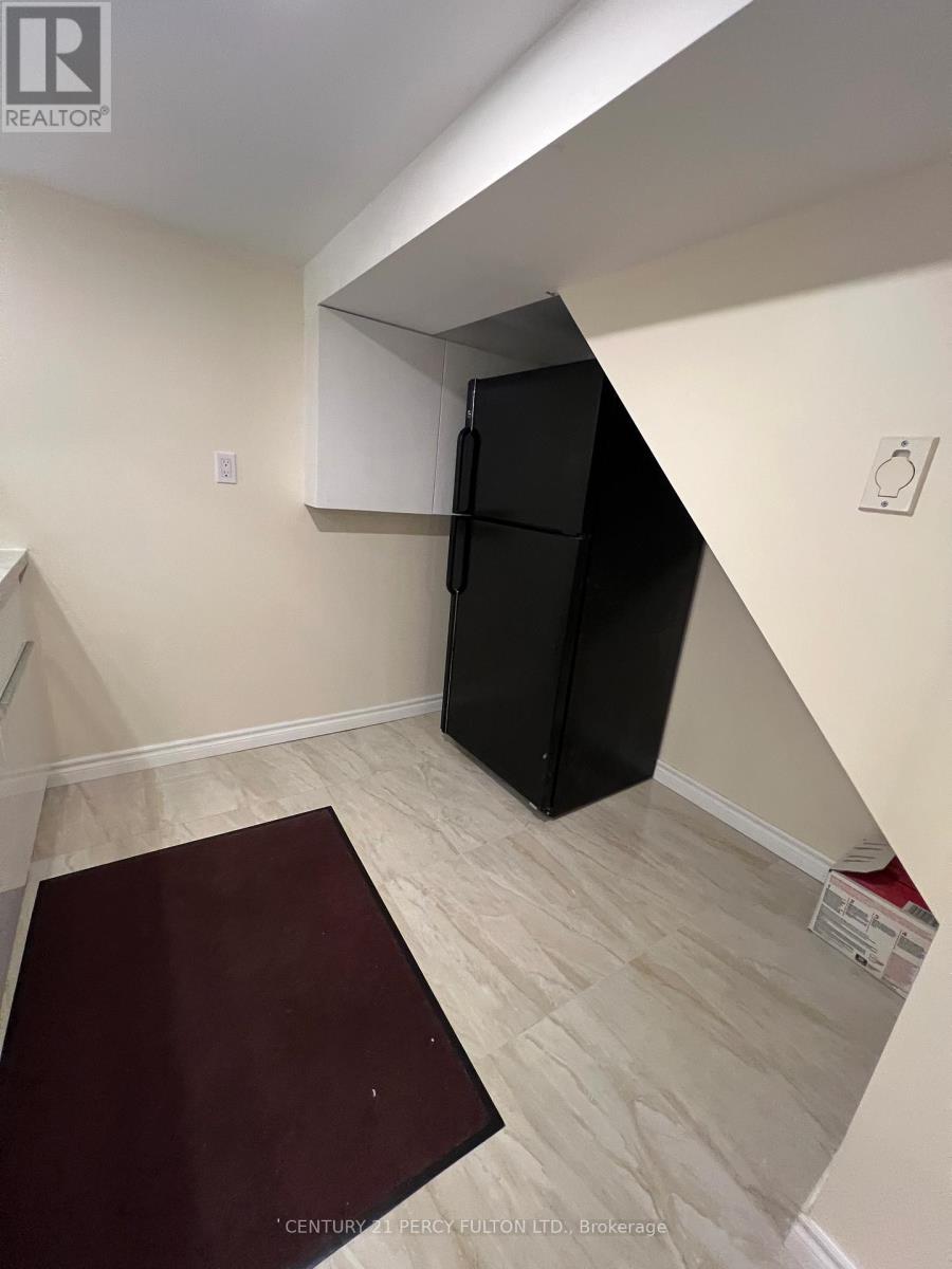 Basement+main - 1366 Chalfield Drive, Oakville, Ontario  L6J 6R5 - Photo 17 - W12650234