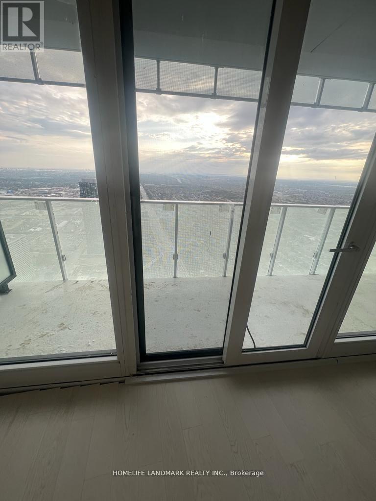 5605 - 3900 Confederation Parkway, Mississauga, Ontario  L5B 0M3 - Photo 3 - W12650244