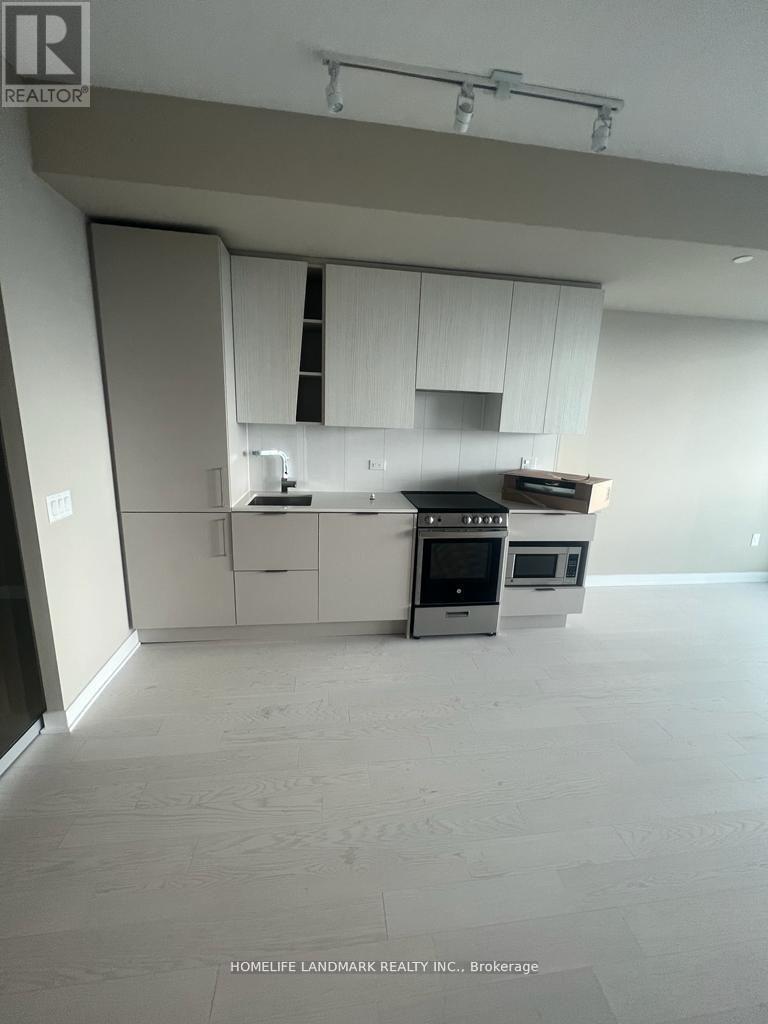 5605 - 3900 Confederation Parkway, Mississauga, Ontario  L5B 0M3 - Photo 5 - W12650244